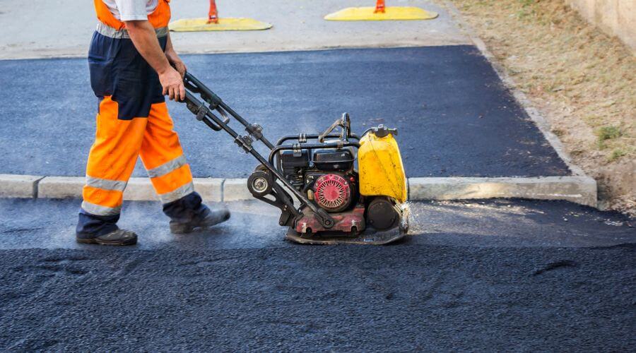 Professional gutter cleaning in Rincon, GA
